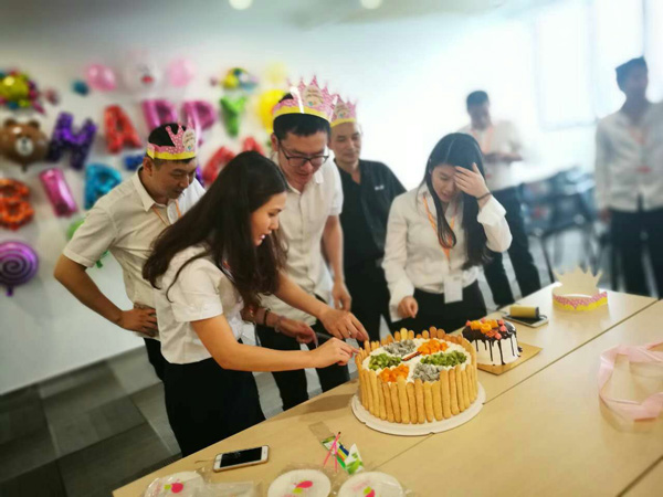 金葫芦员工生日会